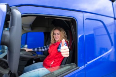 TVA la transport colete pe ruta România Anglia pentru persoane fizice, pe înțelesul tuturor